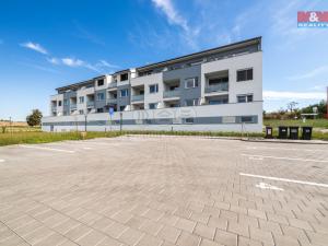 Prodej bytu 2+kk, Uherské Hradiště - Vésky, Na Dědině, 74 m2