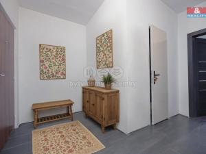 Prodej bytu 3+1, Hradec Králové - Pouchov, K Sokolovně, 69 m2