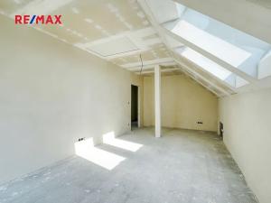 Prodej rodinného domu, Lužany, 153 m2