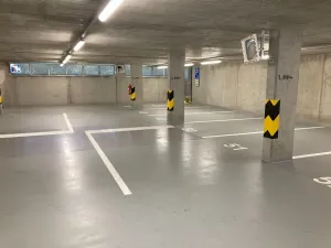Pronájem garážového stání, Praha - Záběhlice, Choceradská, 13 m2