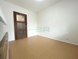 Pronájem bytu 2+kk, Praha - Ruzyně, Smolíkova, 39 m2