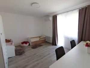 Pronájem bytu 3+kk, Šumice, 100 m2
