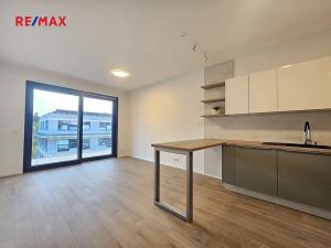Pronájem bytu 2+kk, Praha - Modřany, Československého exilu, 50 m2