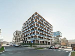 Pronájem bytu 2+kk, Praha - Karlín, Sokolova, 60 m2