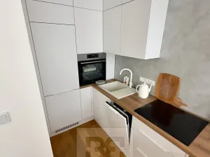 Pronájem bytu 2+kk, Praha - Vinohrady, Perucká, 35 m2
