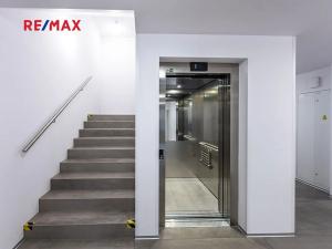 Pronájem bytu 2+kk, Horoměřice, Žižkova, 39 m2