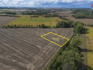 Prodej pole, Praha - Lipany, 7079 m2