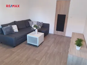 Pronájem bytu 1+1, Kladno, Jeronýmova, 40 m2