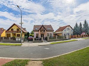 Pronájem rodinného domu, Hustopeče, U Vodojemu, 178 m2