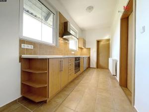 Pronájem bytu 3+1, Bystřice, Kostelní, 79 m2