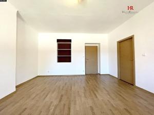 Pronájem bytu 3+1, Bystřice, Kostelní, 79 m2