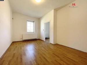 Pronájem bytu 3+1, Bystřice, Kostelní, 79 m2