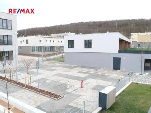 Pronájem bytu 2+kk, Praha - Modřany, Na Komořsku, 61 m2