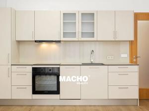 Pronájem bytu 2+kk, Praha - Michle, Michelská, 62 m2