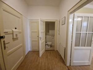 Pronájem bytu 2+kk, Praha - Nusle, Viktorinova, 52 m2