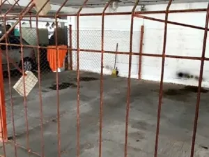 Pronájem garážového stání, Praha - Střížkov, Lovosická, 18 m2
