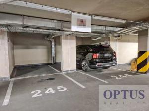 Pronájem garážového stání, Praha - Vinohrady, Korunní, 16 m2