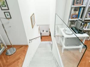 Prodej bytu 2+1, Praha, Valentinská, 98 m2