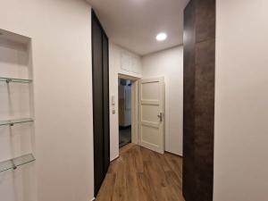 Prodej bytu 2+kk, Praha - Malá Strana, Hellichova, 57 m2