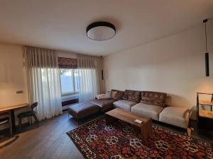 Prodej bytu 2+kk, Praha - Malá Strana, Hellichova, 57 m2