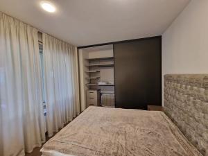 Prodej bytu 2+kk, Praha - Malá Strana, Hellichova, 57 m2