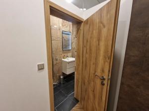 Prodej bytu 2+kk, Praha - Malá Strana, Hellichova, 57 m2