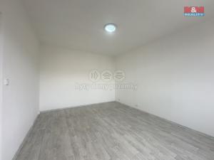Pronájem bytu 1+1, Chomutov, Písečná, 36 m2