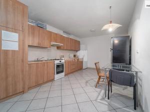 Prodej činžovního domu, Zlín, Růžová, 600 m2