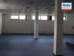 Pronájem kanceláře, Liberec, nám. Soukenné, 262 m2