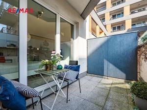 Pronájem bytu 1+kk, Praha - Vršovice, Petrohradská, 30 m2