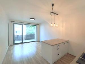 Pronájem bytu 2+kk, Praha - Smíchov, U Blaženky, 49 m2