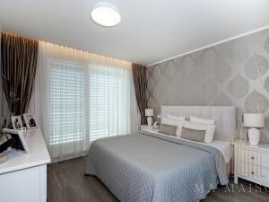 Pronájem bytu 3+kk, Praha - Uhříněves, Františka Diviše, 77 m2