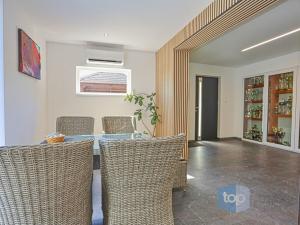 Prodej rodinného domu, Pyšely - Zaječice, Na Dolíku, 699 m2