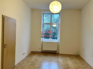 Pronájem bytu 2+kk, Tábor, Husovo nám., 60 m2