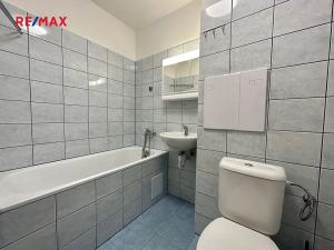 Pronájem bytu 1+kk, Kladno, Benešovská, 39 m2