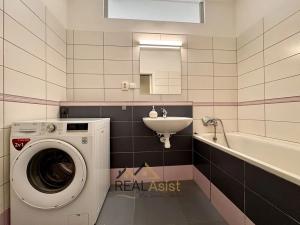 Pronájem bytu 2+kk, Blansko, Dvorská, 37 m2