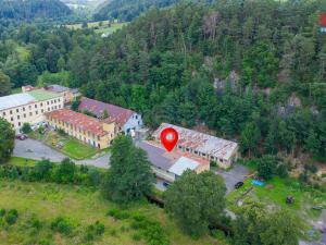 Prodej komerční nemovitosti, Janská, 435 m2