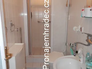 Pronájem bytu 2+kk, Hradec Králové, Veverkova, 37 m2