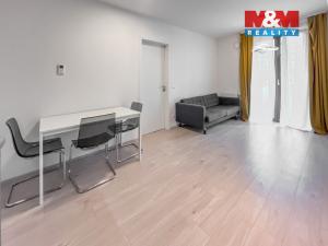 Pronájem bytu 2+kk, Praha, Hartigova, 47 m2
