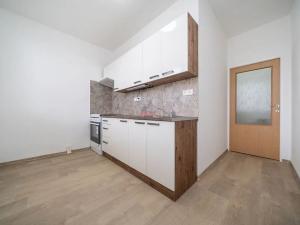 Pronájem bytu 2+1, Ostrava, Výškovická, 56 m2