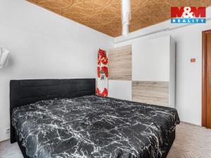 Prodej bytu 3+1, Chlumec, Skřivánčí, 78 m2