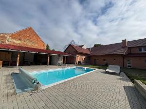 Prodej rodinného domu, Vážany, 320 m2