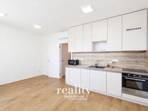Pronájem bytu 1+kk, Znojmo, Kotkova, 35 m2