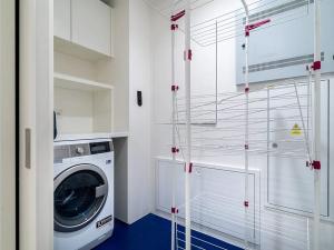 Pronájem bytu 4+kk, Praha - Smíchov, Gabrielská, 177 m2