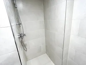 Pronájem bytu 1+kk, Praha - Radotín, Vrážská, 27 m2