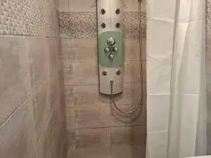 Pronájem bytu 2+kk, Praha - Horní Počernice, Khodlova, 55 m2