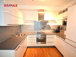 Pronájem bytu 3+kk, Praha - Hloubětín, K náhonu, 71 m2