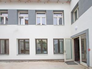Pronájem bytu 1+kk, Hradec Králové, Šafaříkova, 28 m2