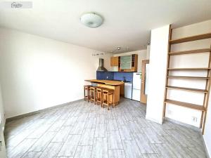 Prodej bytu 1+kk, Praha - Hlubočepy, Voskovcova, 45 m2
