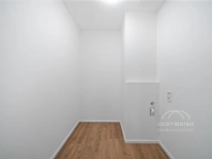 Pronájem bytu 1+kk, Praha - Chodov, Líbalova, 27 m2